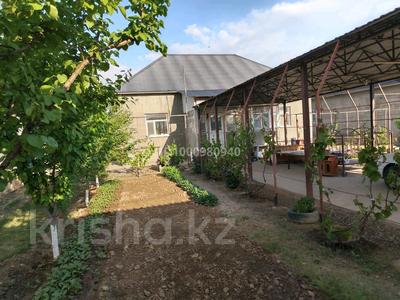 Продажа домов и дачи в Шымкенте: Отдельный дом · 6 комнат · 140 м² · 10 сот., мкр Бозарык , Қорғас 69 за 40 млн 〒 Отдельный дом · 6 комнат · 140 м² · 10 сот., мкр Бозарык , Қорғас 69 за 40 млн 〒 в Шымкенте, Абайский р-н