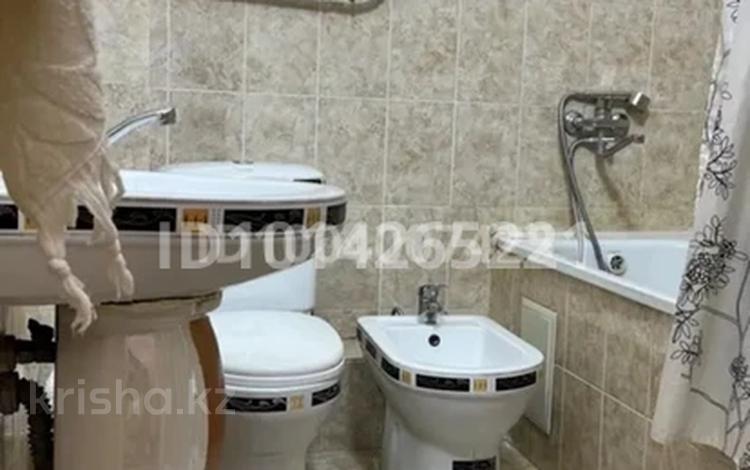 1-комнатная квартира · 43.4 м² · 5/9 этаж, мкр Жетысу-2 16 — Саин-Улугбек за 220 000 ₸ в Алматы, Ауэзовский р-н — фото 2