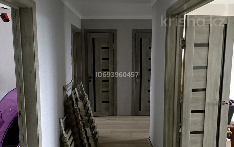 3-комнатная квартира, 62.2 м², 4/5 этаж, Железнодорожная 21 за 19 млн 〒 в Жезказгане — фото 2