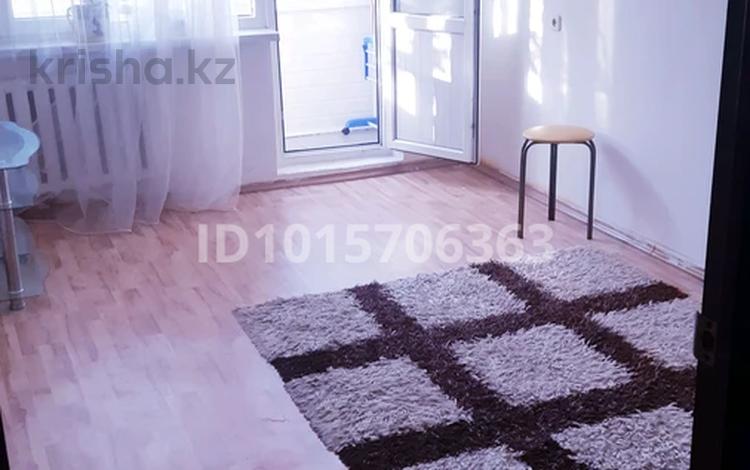 2-бөлмелі пәтер · 45 м² · 4/5 қабат, Абая 106, бағасы: 15.5 млн ₸ в Уральске — фото 2