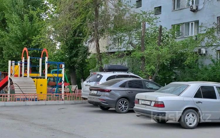 3-комнатная квартира · 64 м² · 1/9 этаж, ул. Айкеша Ибраева 156 за 28.5 млн ₸ в Семее, Красный Кордон — фото 2