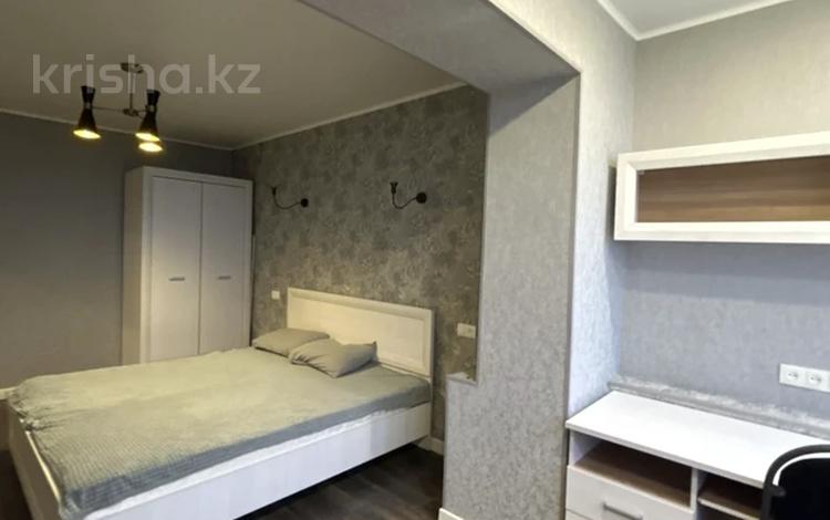 4-комнатная квартира · 93 м² · 5/5 этаж, 15-й мкр 43 за 250 000 ₸ в Актау — фото 2