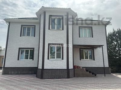 Отдельный дом · 7 комнат · 238 м², Бейбитшилик (Быв.Мира) 27 за 85 млн ₸ в Байсерке