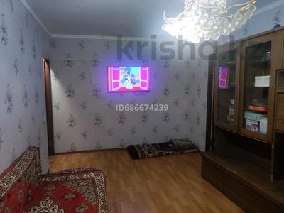 2-комнатная квартира, 48 м², 3/5 этаж, Акшораева 5 за 3.7 млн 〒 в Каратау