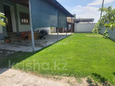 Отдельный дом · 5 комнат · 150 м² · 8.5 сот., 4 переулок С.Алипшеева 10 за 37 млн ₸ в Таразе