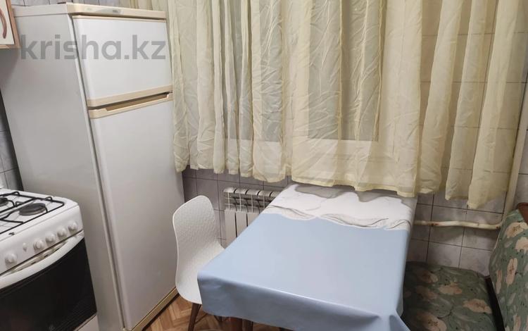 3-комнатная квартира · 57 м² · 1 этаж, мкр №10 20 за 250 000 ₸ в Алматы, Ауэзовский р-н — фото 3