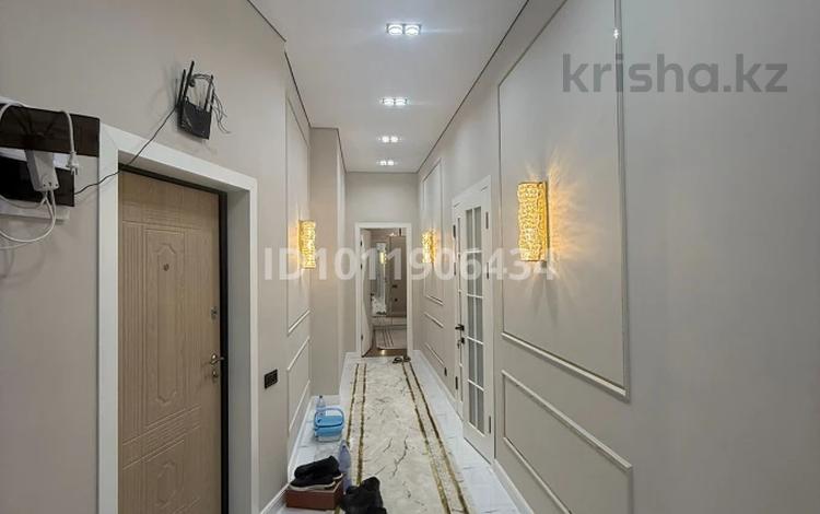 3-бөлмелі пәтер · 119 м² · 8/17 қабат, 16-й мкр , ​16-й микрорайон 16, бағасы: 360 000 ₸ в Актау — фото 2
