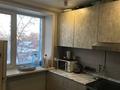 1-бөлмелі пәтер · 30 м² · 3/5 қабат, Пришахтинск, 21й микрорайон 5, бағасы: 10 млн ₸ в Караганде, Алихана Бокейханова р-н