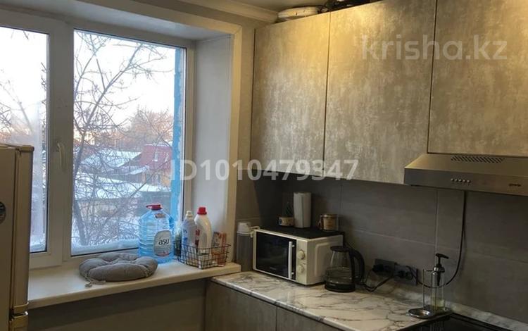 1-бөлмелі пәтер · 30 м² · 3/5 қабат, Пришахтинск, 21й микрорайон 5, бағасы: 10 млн ₸ в Караганде, Алихана Бокейханова р-н — фото 2
