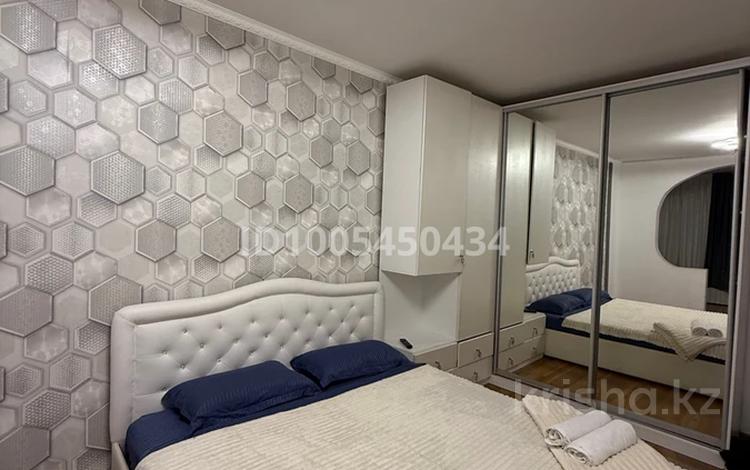 1-комнатная квартира · 130 м² · 18/25 этаж, мкр 11 112 А за 2 000 〒 в Актобе — фото 2