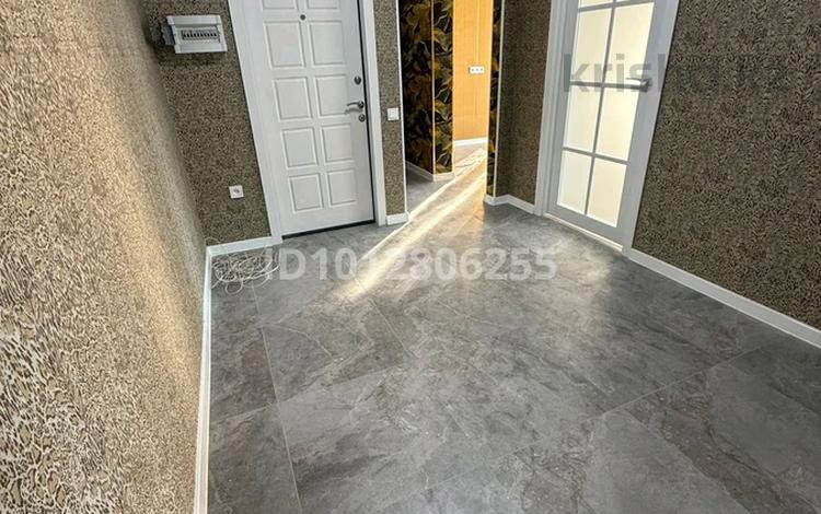 3-бөлмелі пәтер · 64 м² · 6/9 қабат, Ларина 8/1 — район автопарка, бағасы: 23.5 млн ₸ в Уральске — фото 2
