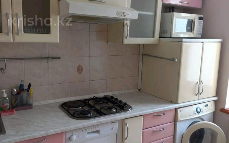 3-комнатная квартира · 65 м² · 3/9 этаж, Жамбыла 172 за 230 000 ₸ в Петропавловске — фото 2