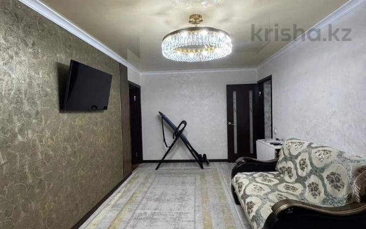 3-бөлмелі пәтер · 48.7 м² · 4/5 қабат, 13-шағынаудан 41, бағасы: 12.5 млн ₸ в Караганде, Алихана Бокейханова р-н — фото 2