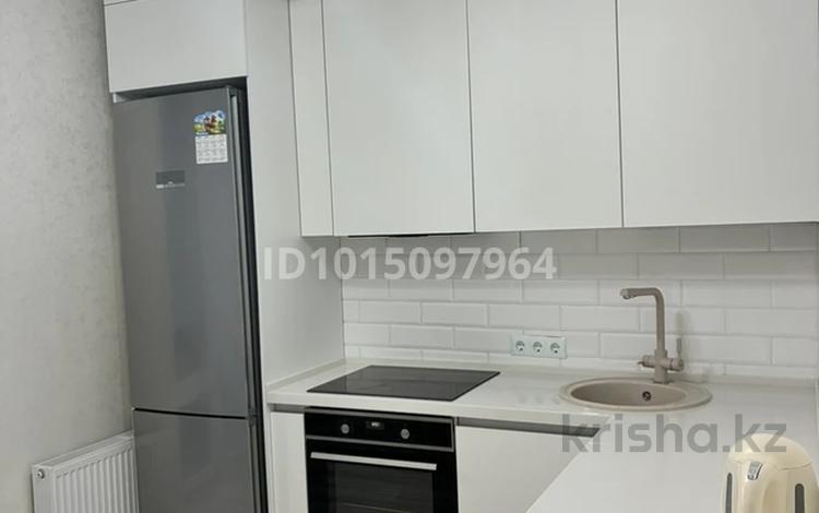 1-комнатная квартира · 42 м² · 5/7 этаж, Аль-Фараби — проспект Аль-Фараби за 270 000 ₸ в Астане, Есильский р-н — фото 2