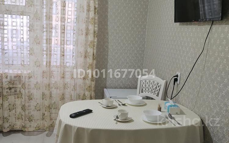 1-комнатная квартира · 48 м² · 2/5 этаж, Пр. Абая 5/3/50 3 — Районная больница за 15 000 ₸ в Хромтау — фото 2