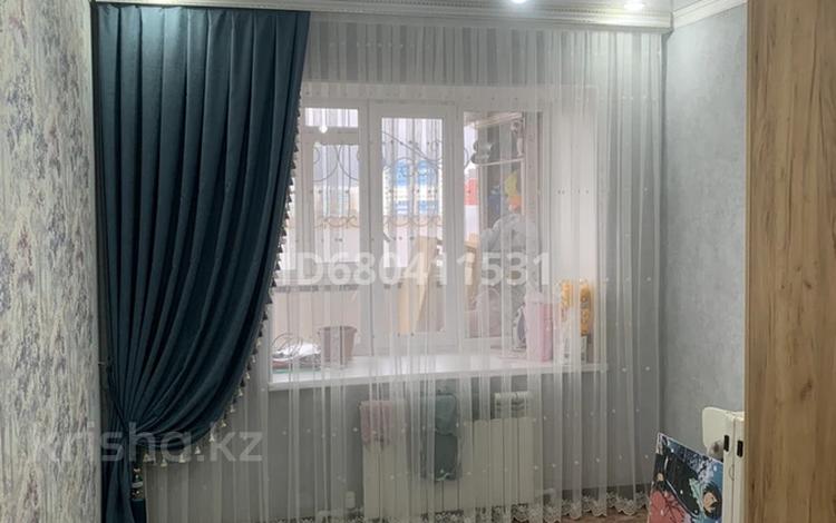 2-бөлмелі пәтер · 56 м² · 1/9 қабат, Нур Актобе — 4мкр, бағасы: 18 млн ₸ — фото 4