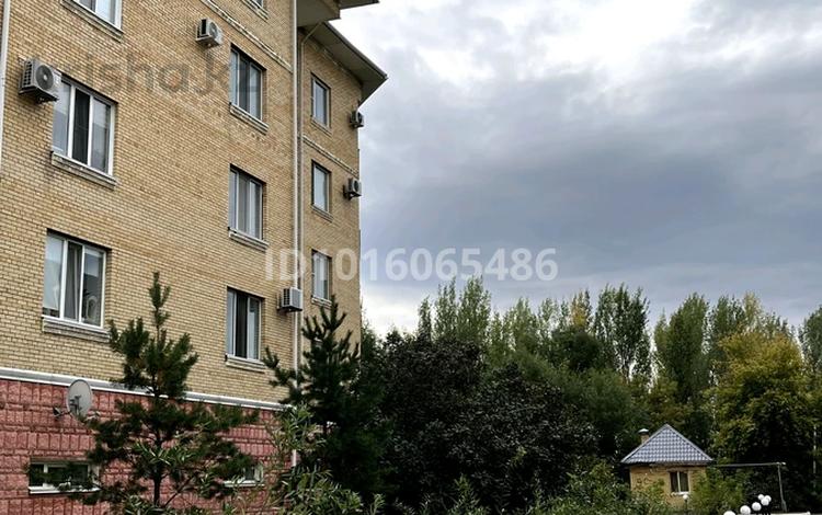 2-бөлмелі пәтер · 82 м² · 1/4 қабат, Сарыкенгир 1-7, бағасы: 53 млн ₸ в Астане, Алматы р-н — фото 2