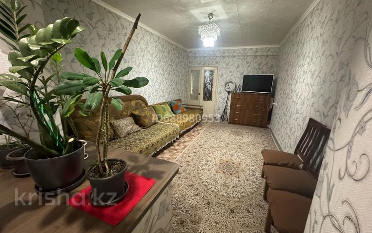 2-комнатная квартира · 60 м² · 4/5 этаж, проспект Достык 117а — Достык Омарова за 300 000 ₸ в Алматы, Медеуский р-н — фото 11
