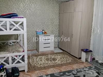 1-комнатная квартира · 39 м² · 2/2 этаж, Холодный ключ, Холодный ключ. Цветочная — Рядом есть поликлиника, парикмахерская и аптека за 5.5 млн ₸ в Семее