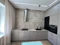 2-комнатная квартира · 75.6 м² · 8/8 этаж, мкр Михайловка , Аманжолова 41 за 60 млн ₸ в Караганде, Казыбек би р-н — фото 5