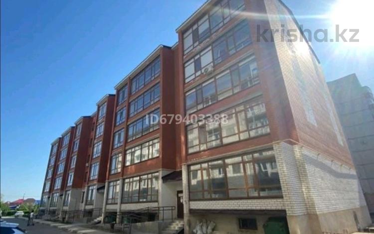 1-комнатная квартира · 48 м² · 5/5 этаж, мкр Жана Орда за 140 000 ₸ в Уральске — фото 13