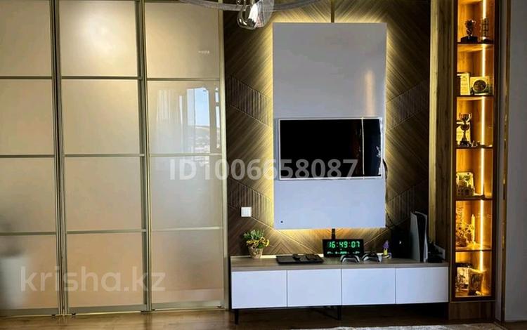 2-бөлмелі пәтер · 78 м² · 10/12 қабат, Казыбек Би 9/1 — Золотой квадрат, бағасы: 47 млн ₸ в Усть-Каменогорске — фото 79