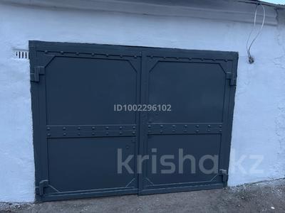 Гараж · Мкр .Сванкулова 4 — Находится сзади 4 дома на 32квартале за 3.7 млн 〒 в Балхаше