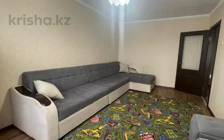 3-комнатная квартира · 62 м² · 4/5 этаж, Матросова 54 за 19 млн ₸ в Уральске — фото 2