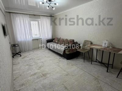 2-бөлмелі пәтер · 44 м² · 2/5 қабат, Айтеке би — Педколледж, бағасы: 12 000 ₸ в 