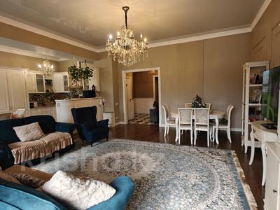 4-бөлмелі пәтер · 148.3 м² · 3/6 қабат, Динмухамеда Кунаева — Жандосова-Ашимова, бағасы: 81 млн ₸ в Алматы, Наурызбайский р-н