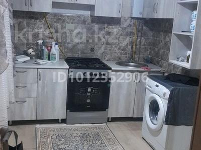 2-бөлмелі пәтер · 42 м² · 1/4 қабат, Байзак батыра — ЖД вокзал, бағасы: 120 000 ₸ в Таразе