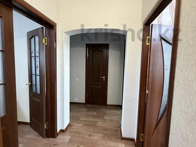 3-комнатная квартира · 70 м² · 5/5 этаж, проспект Сатпаева 158 за 18 млн ₸