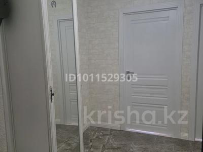 2-комнатная квартира · 57 м² · 3/5 этаж, Зейнулла шукурова 98Е — Бәйтерек дома рядом за 22 млн 〒 в 