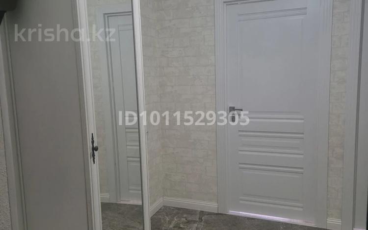 2-комнатная квартира · 57 м² · 3/5 этаж, Зейнулла шукурова 98Е — Бәйтерек дома рядом за 22 млн 〒 в  — фото 2