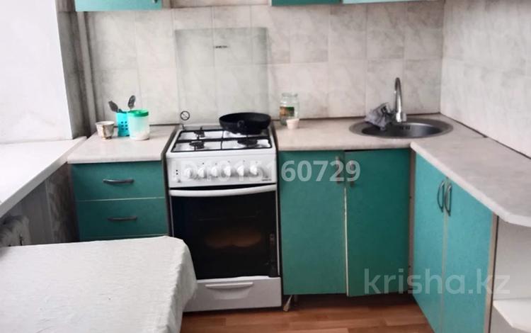 2-комнатная квартира · 55 м² · 3/5 этаж, 408 квартал 20 за 150 000 ₸ в Семее — фото 2