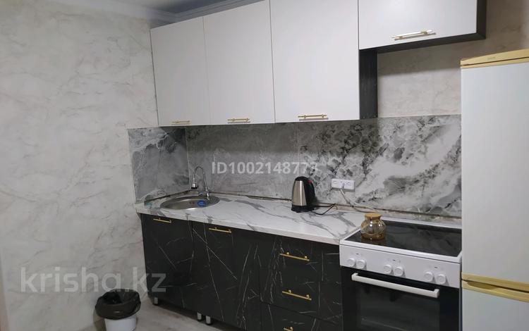 2-комнатная квартира · 54 м² · 1/5 этаж, мкр Юго-Восток, Мкр Юго-Восток, мкр Орбита 19 за 14 000 ₸ в Караганде, Казыбек би р-н — фото 2