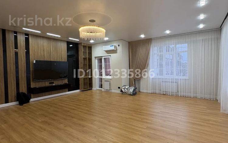 4-бөлмелі пәтер · 170 м² · 8/9 қабат, 17-й мкр, бағасы: 78 млн ₸ в Актау — фото 21