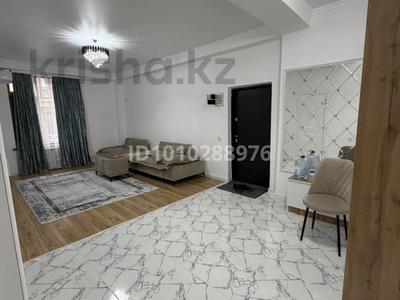 3-комнатная квартира · 80 м² · 1 этаж, Батырбекова 15 за 430 000 〒 в Туркестане