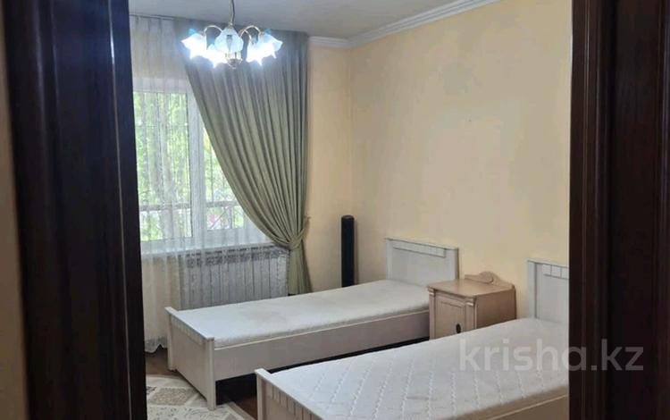 4-комнатная квартира · 130 м² · 2/3 этаж, ул. Диваева 18 за 450 000 ₸ в Шымкенте, Аль-Фарабийский р-н — фото 2