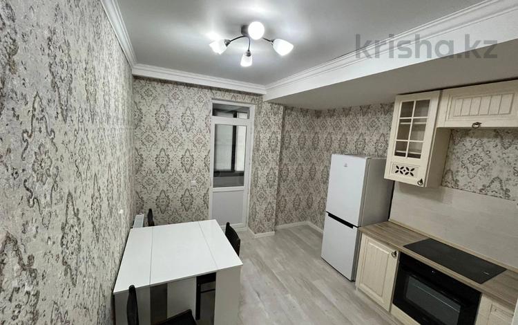 1-бөлмелі пәтер, 40 м², 13/16 қабат, Алматы 2 — Кабанбай батыра, бағасы: 22.5 млн 〒 в Астане, Есильский р-н — фото 2