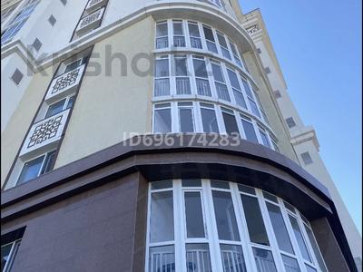 3 комнаты · 81 м², Кайым Мухамедханова 28 — Чингизе Айтматова за 100 000 〒 в Астане, Нура р-н