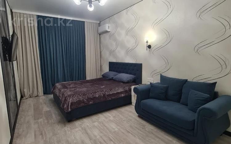 1-бөлмелі пәтер · 40 м² · 10/10 қабат, Орбита ш/а., 137-й учётный квартал 349, бағасы: 2 000 ₸ в Караганде, Казыбек би р-н — фото 2
