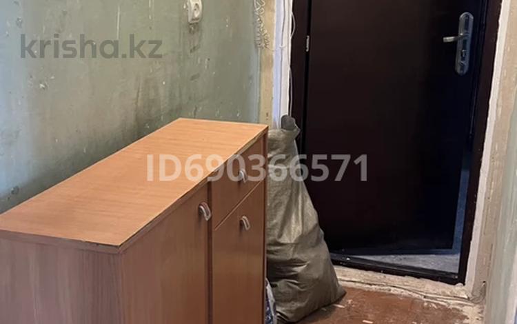 3-бөлмелі пәтер · 47.4 м² · 3/5 қабат, Абулхайыр хана 26 — Электрон, бағасы: 13 млн ₸ в Актобе — фото 8