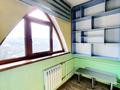 2-комнатная квартира · 60 м² · 8/9 этаж, мкр №4 89 за 300 000 ₸ в Алматы, Ауэзовский р-н — фото 13