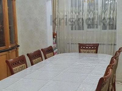 4-комнатная квартира, 80 м², 2/5 этаж, мкр Сайрам за 35 млн 〒 в Шымкенте, Енбекшинский р-н