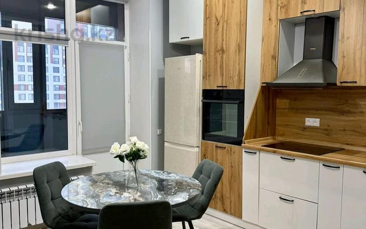 2-комнатная квартира · 65 м², Туран 46а — Орынбор за 15 000 ₸ в Астане, Есильский р-н — фото 9
