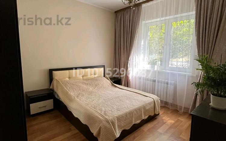 2-бөлмелі пәтер · 54 м² · 1/5 қабат, Карасай батыра 219, бағасы: 40 млн ₸ в Алматы, Алмалинский р-н — фото 2