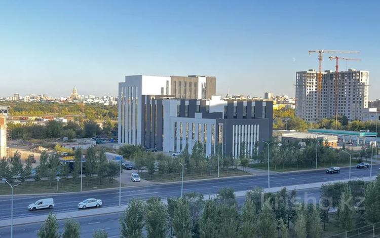 3-комнатная квартира · 89 м², Айтматова 65 за 36 млн ₸ в Астане, Нура р-н — фото 2