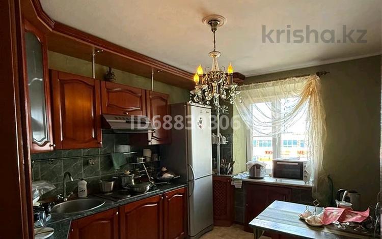 3-комнатная квартира · 65 м² · 6/9 этаж, Назарбаева 75 за 32 млн 〒 в Усть-Каменогорске — фото 14