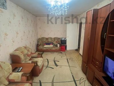 1-комнатная квартира · 32 м² · 5/5 этаж, Курмангазы за 9.8 млн 〒 в Уральске